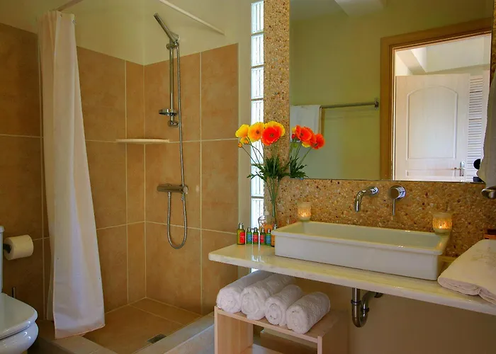 Villa Linatela Ideales Mousata